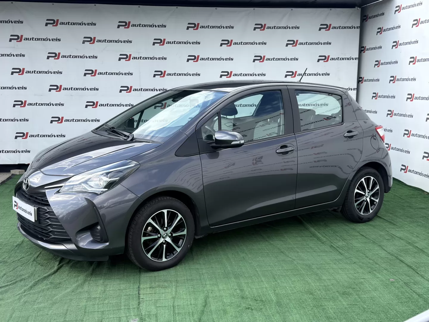 Toyota Yaris 1.0 VVT-i Exclusive - foto 2