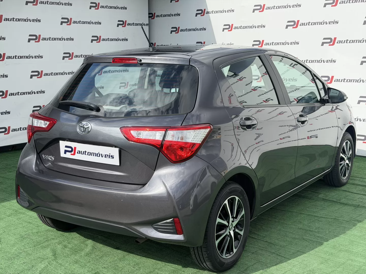 Toyota Yaris 1.0 VVT-i Exclusive - foto 6