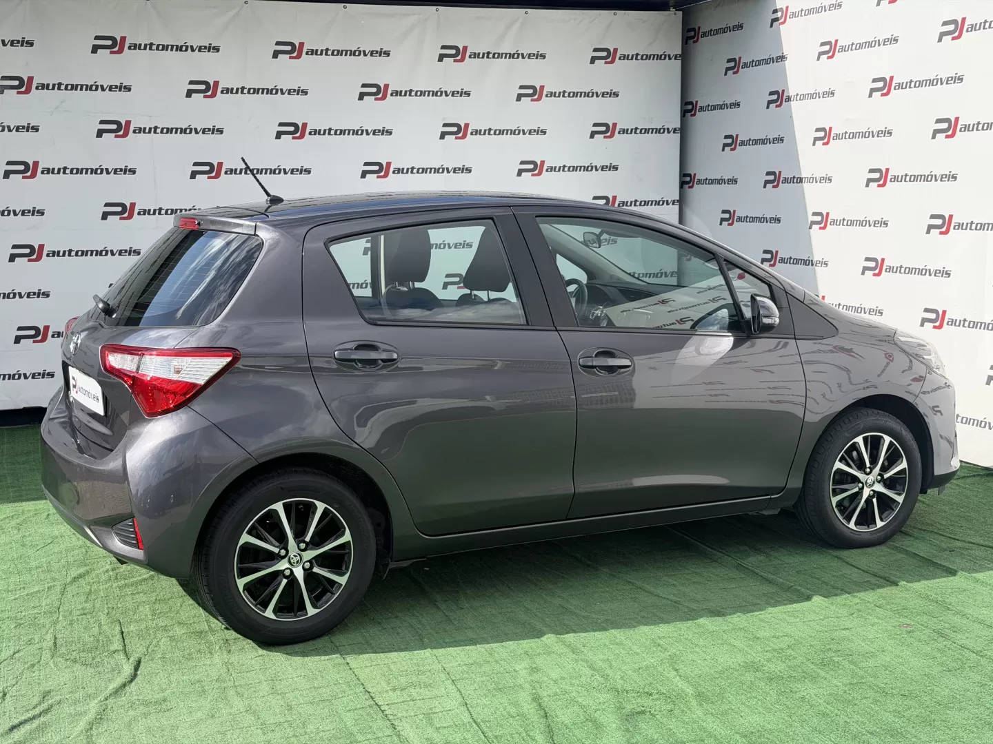 Toyota Yaris 1.0 VVT-i Exclusive - foto 7