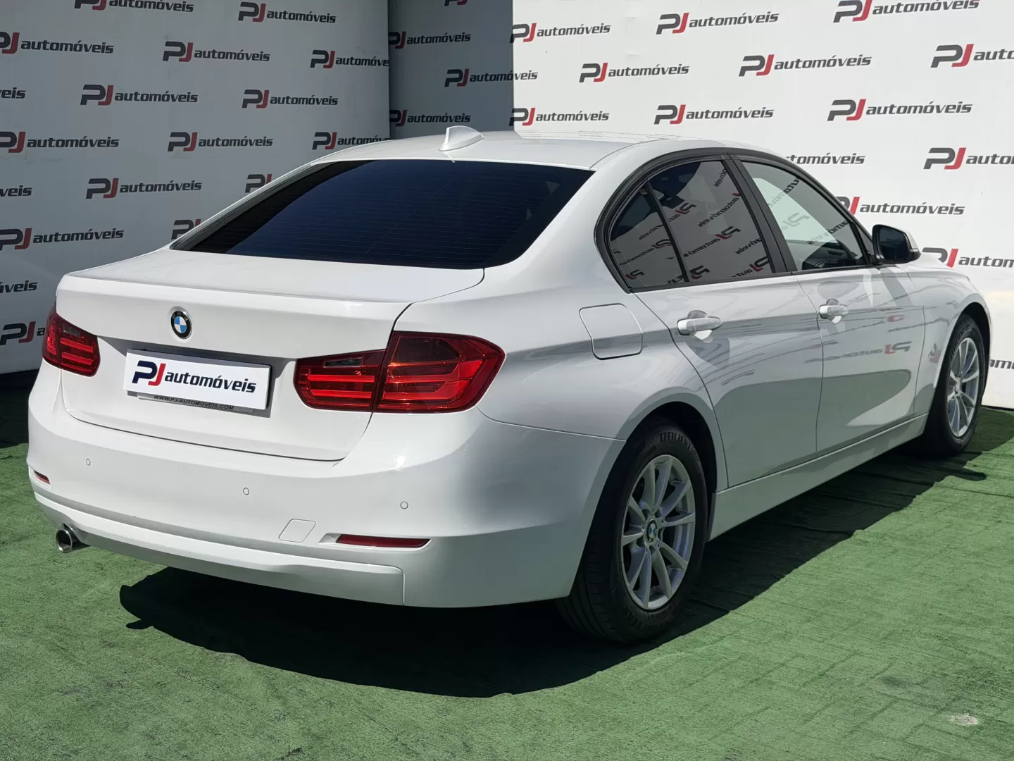 BMW 318 318d Sport - foto 6