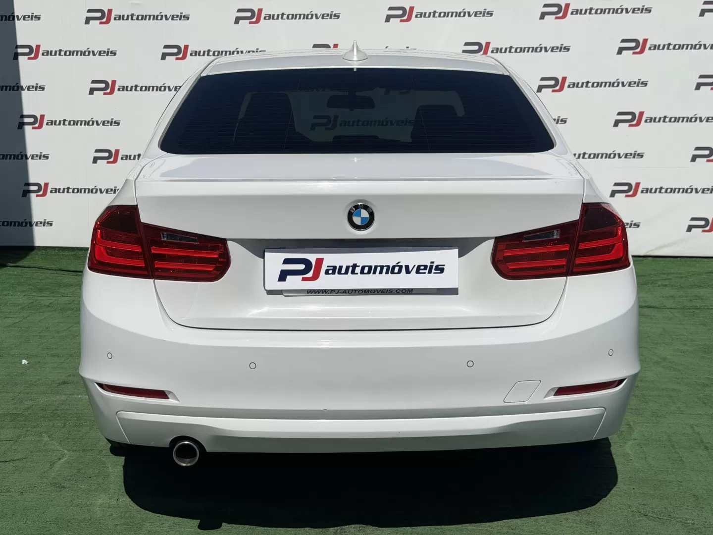 BMW 318 318d Sport - foto 8