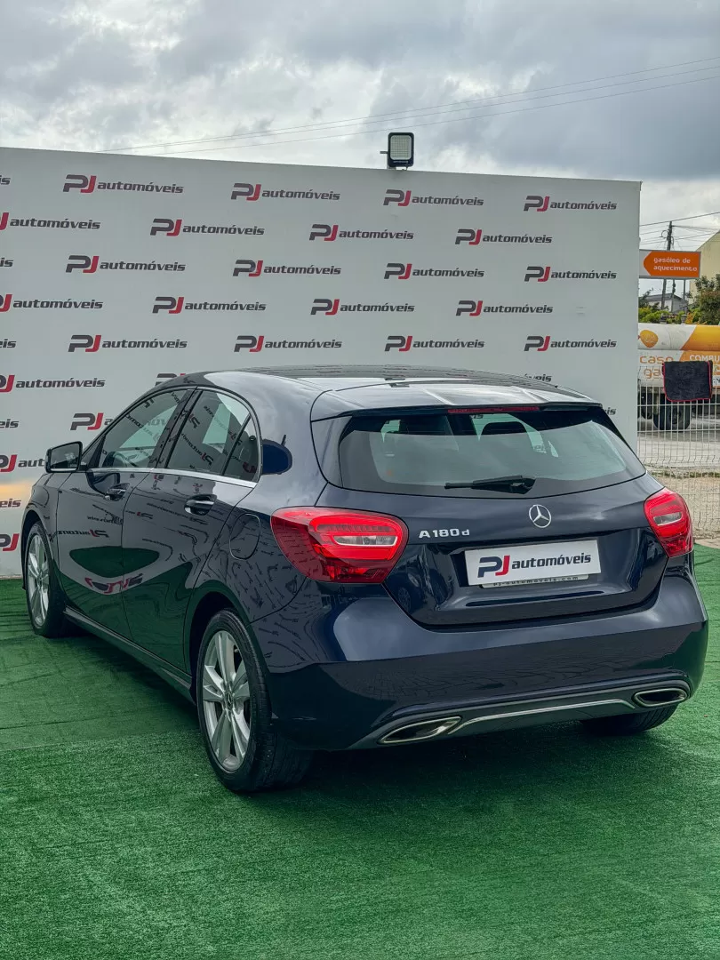 Mercedes-Benz A 180 d Urban - foto 8