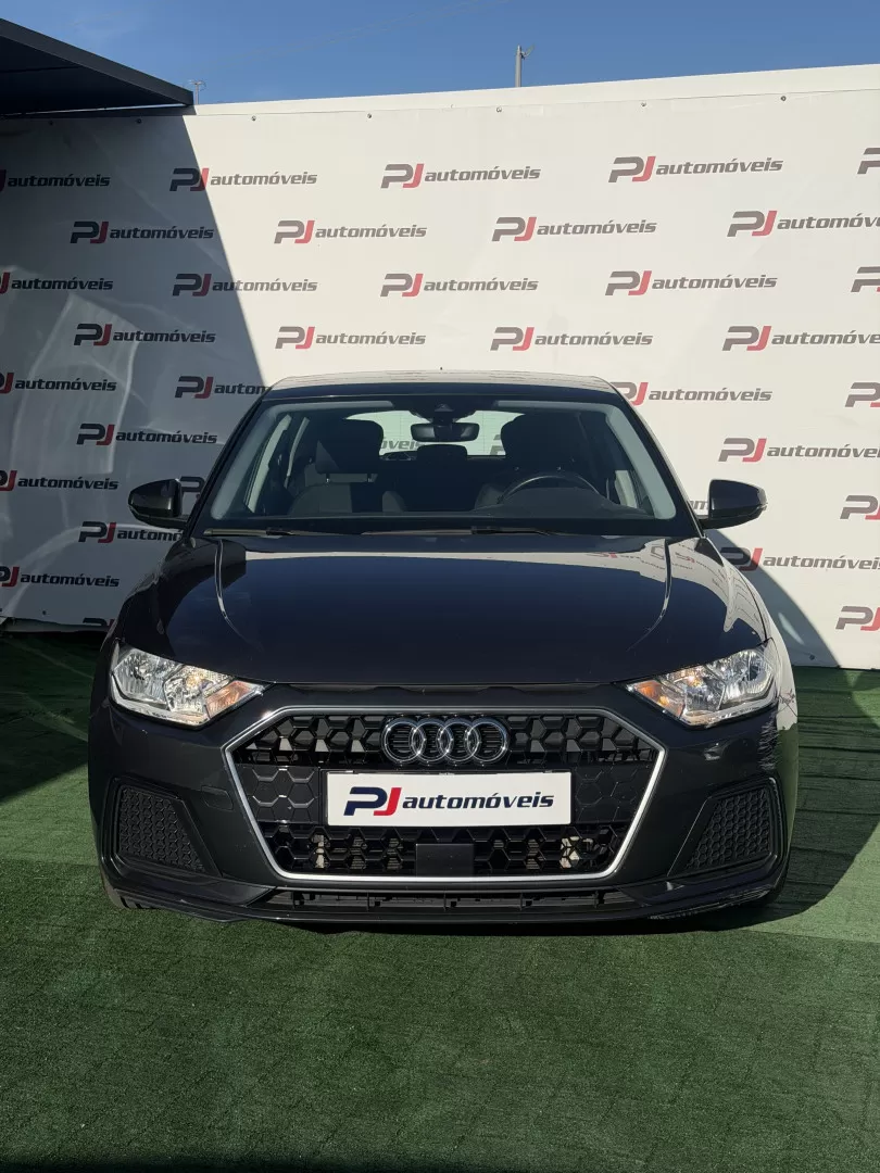 Audi A1 25 TFSI - foto 2