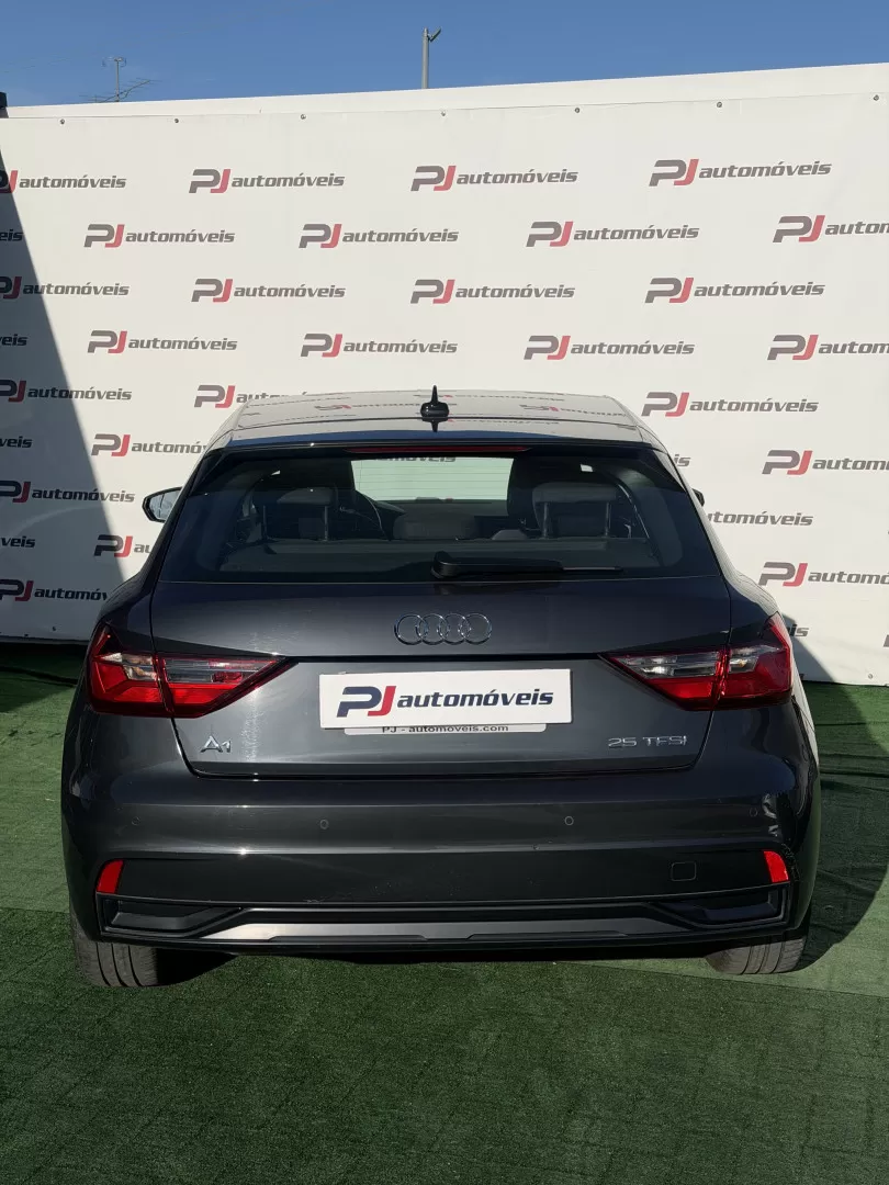 Audi A1 25 TFSI - foto 3
