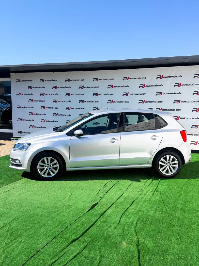 VW Polo 1.0 Confortline Nav - foto 2