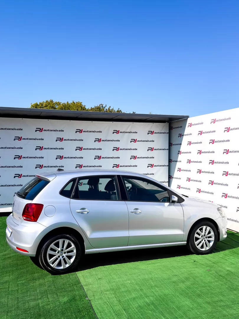 VW Polo 1.0 Confortline Nav - foto 5