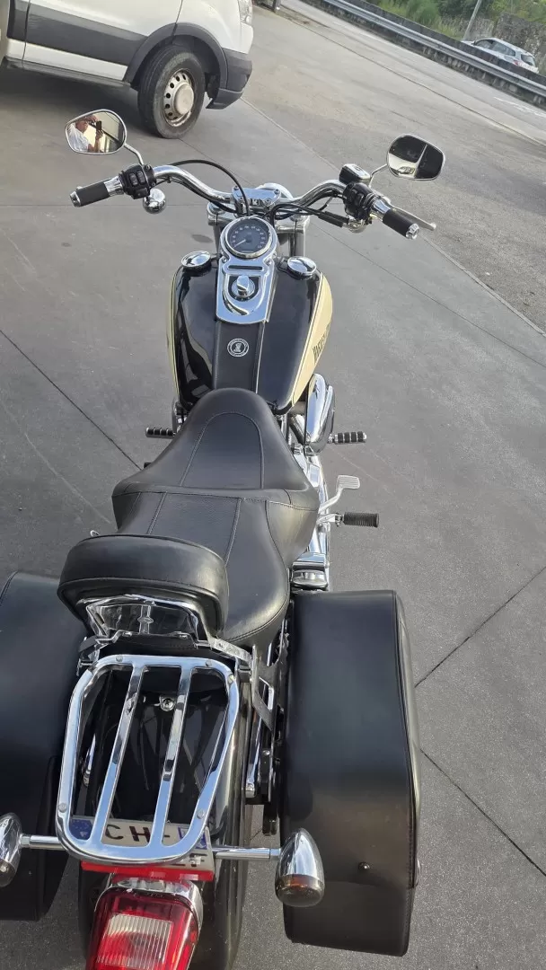 Harley-Davidson Dyna SUPER GLIDE CUSTOM - foto 6