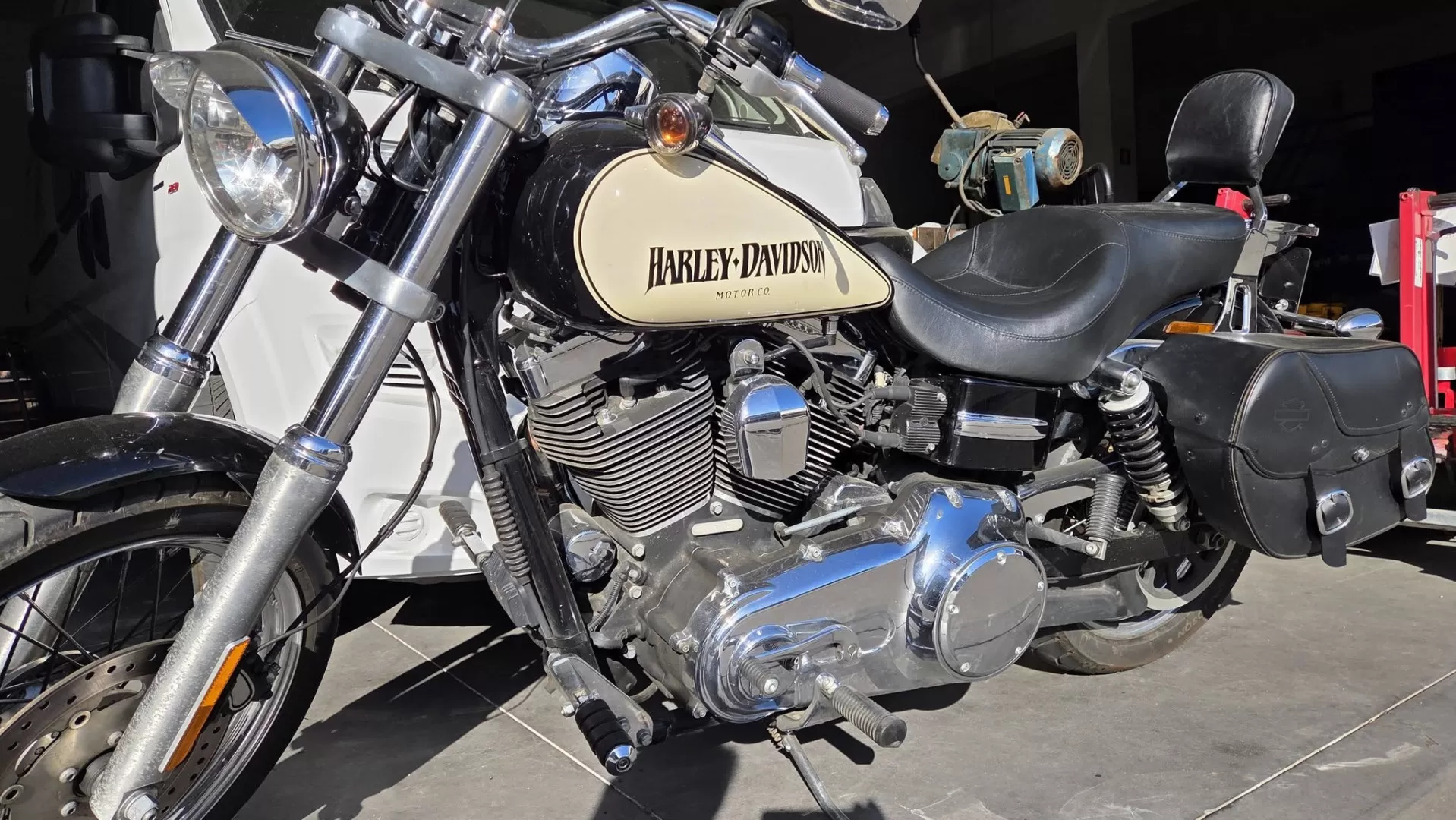 Harley-Davidson Dyna SUPER GLIDE CUSTOM - foto 7
