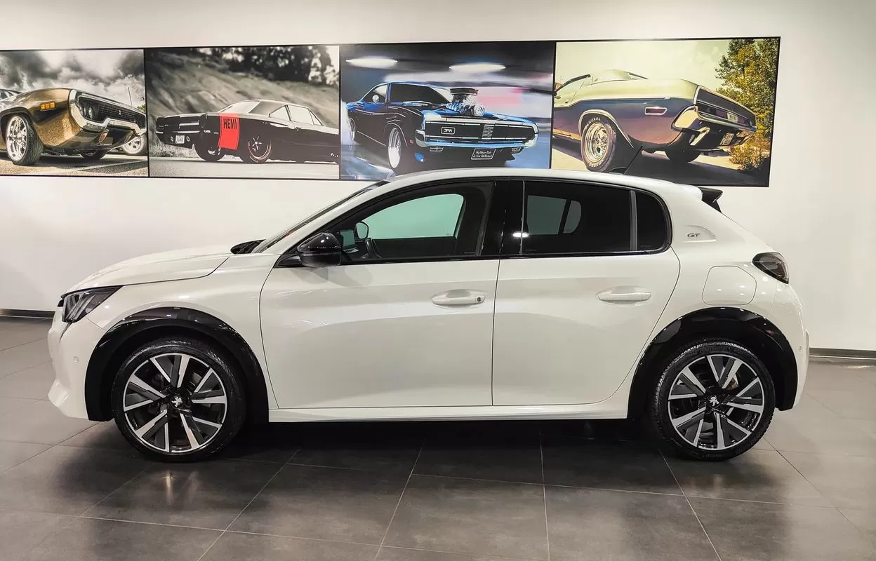 Peugeot 208 1.2 PureTech GT Line - foto 3