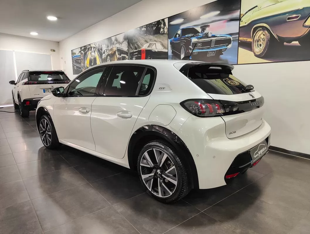 Peugeot 208 1.2 PureTech GT Line - foto 4