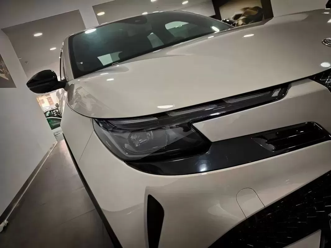 Alfa Romeo Junior Elletrica 50 kWh Launch Edition - foto 4