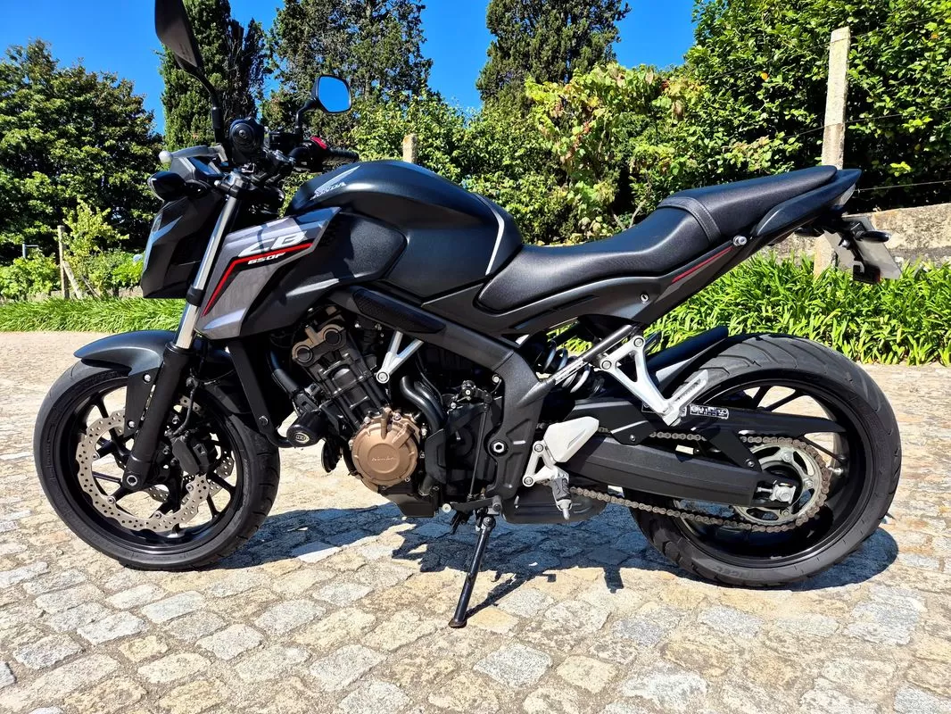 Honda CB 650F - foto 5
