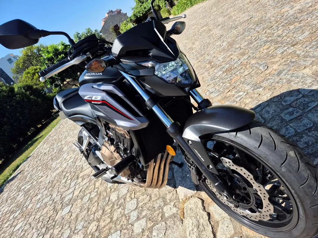 Honda CB 650F - foto 6