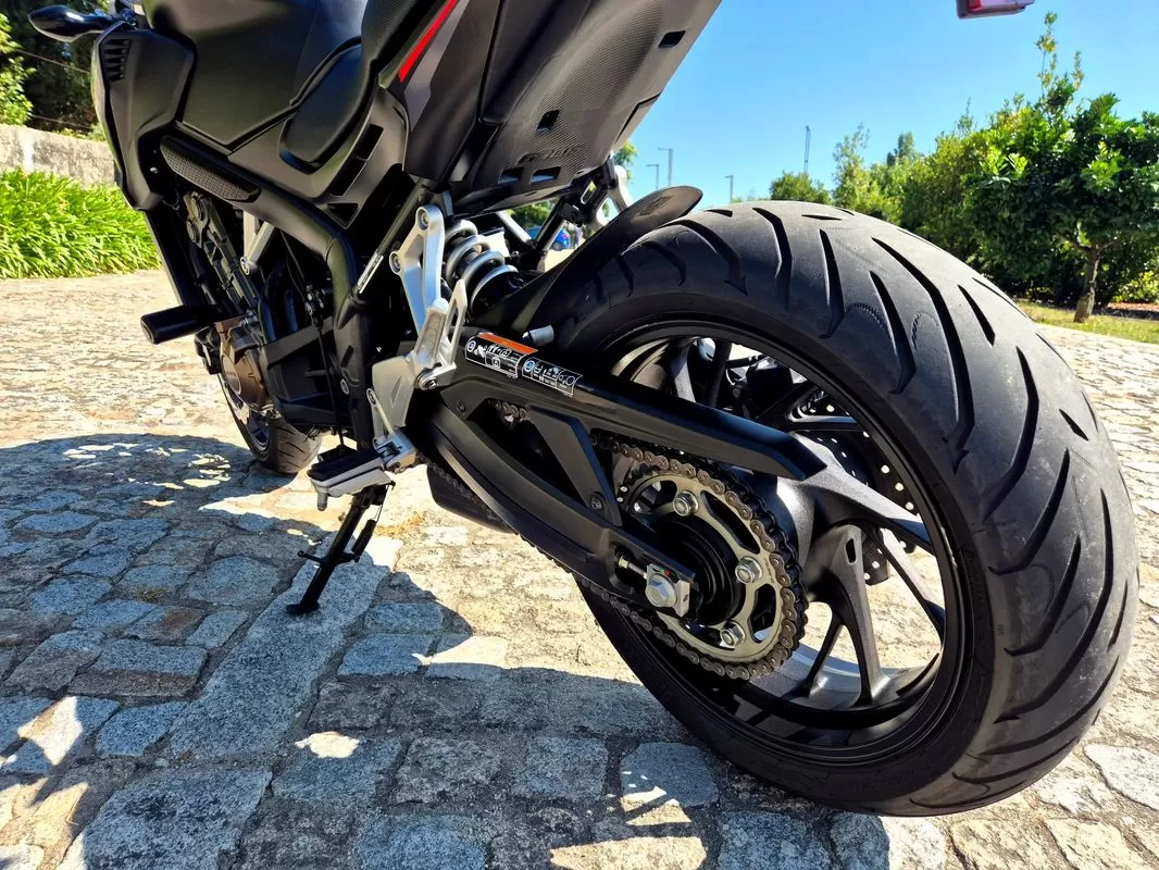 Honda CB 650F - foto 8