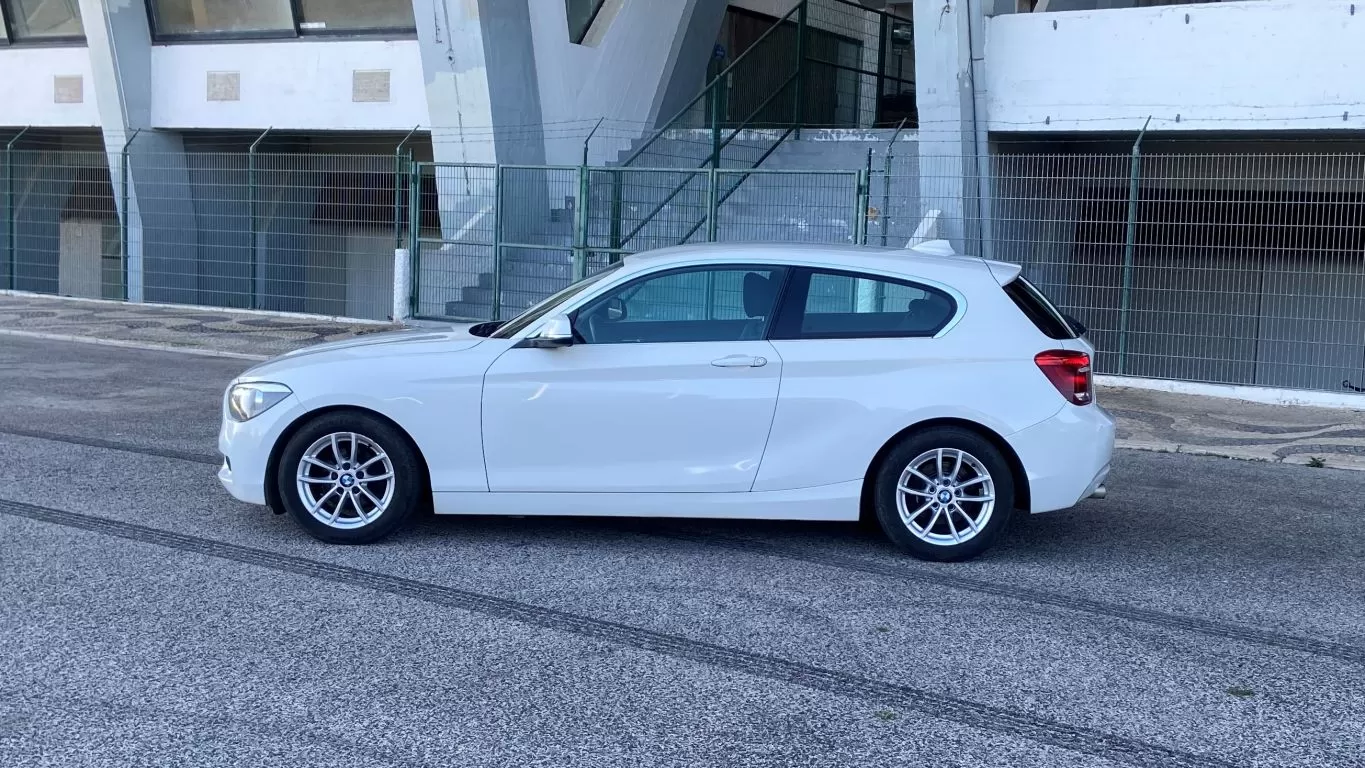 BMW 116 d EfficientDynamics - foto 3
