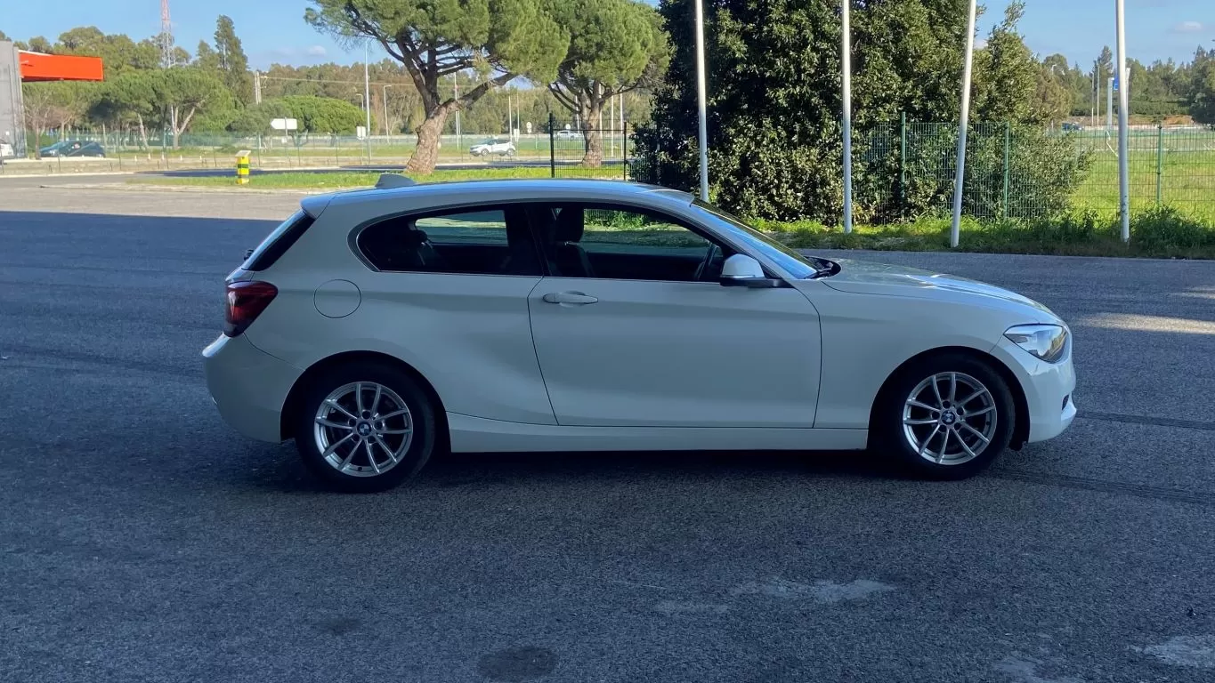 BMW 116 d EfficientDynamics - foto 8