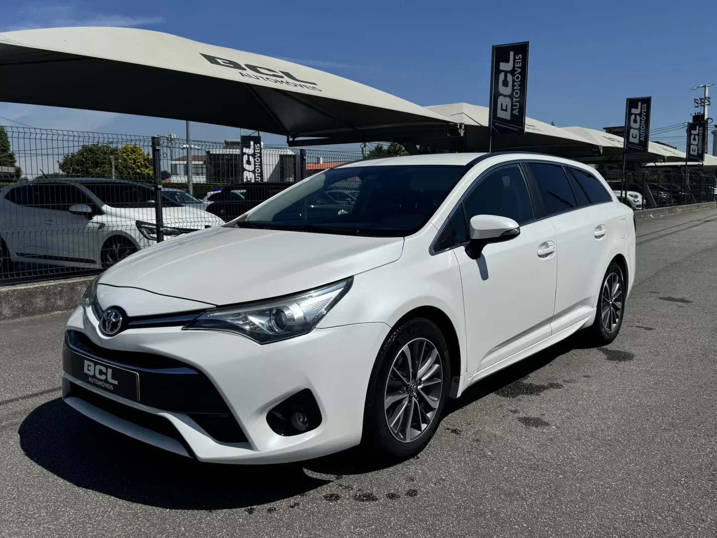 Toyota Avensis Touring Sports 2.0 D-4D Luxury+GPS - foto 3
