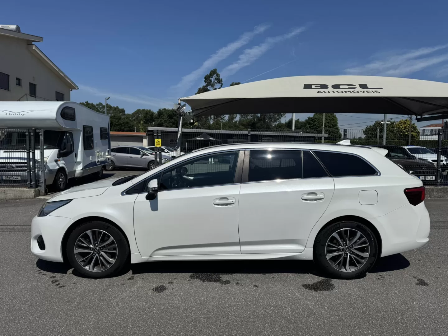 Toyota Avensis Touring Sports 2.0 D-4D Luxury+GPS - foto 4