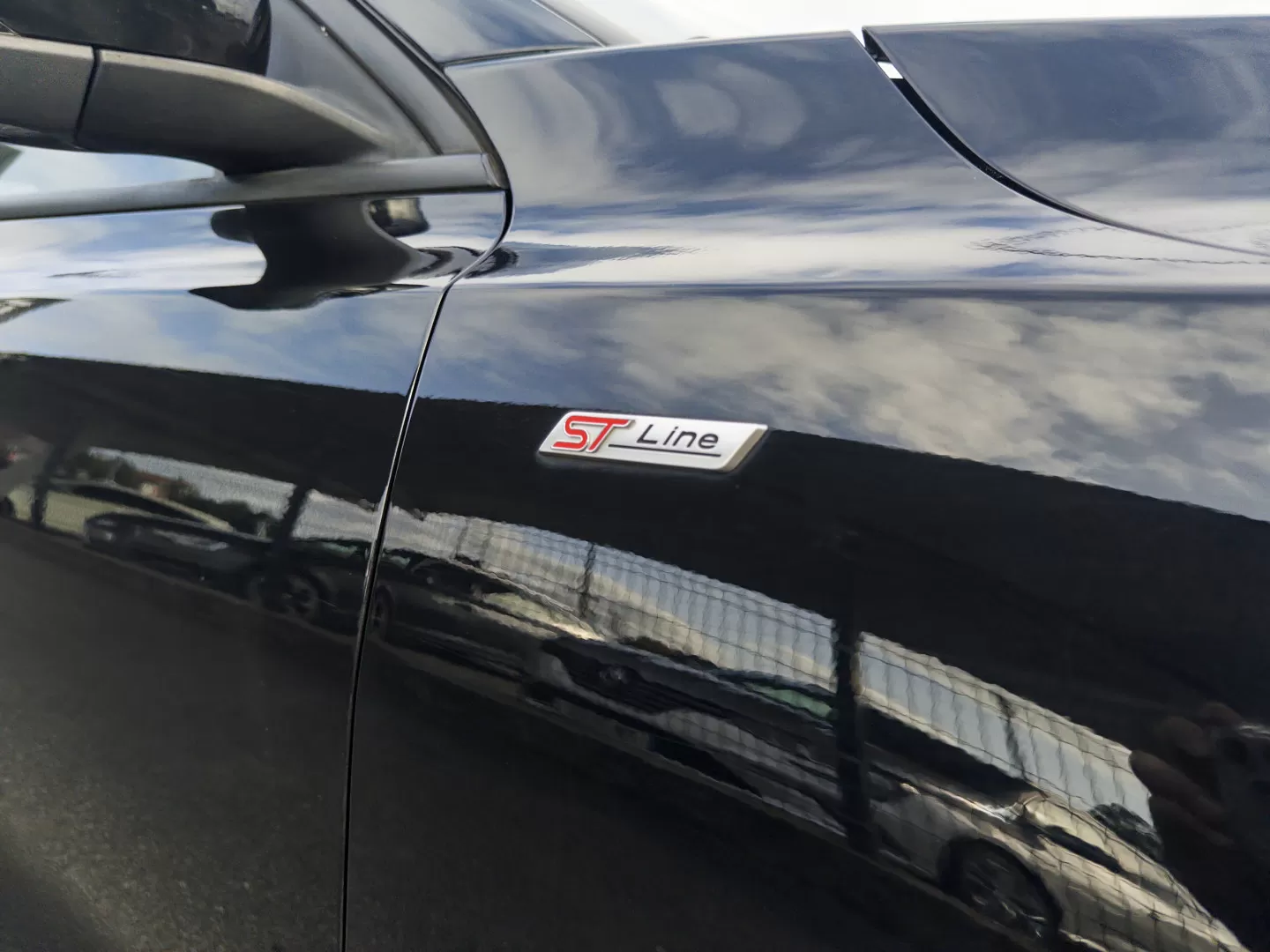 Ford Focus 1.0 EcoBoost S&S ST-LINE X - foto 8