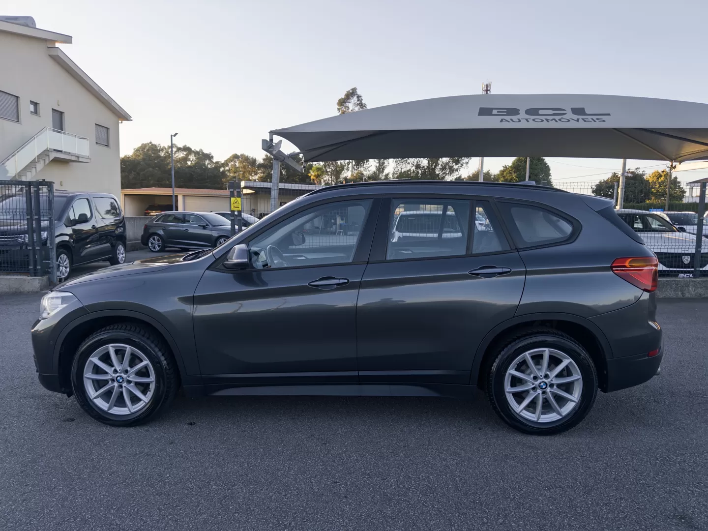 BMW X1 16 d sDrive Line Sport - foto 4