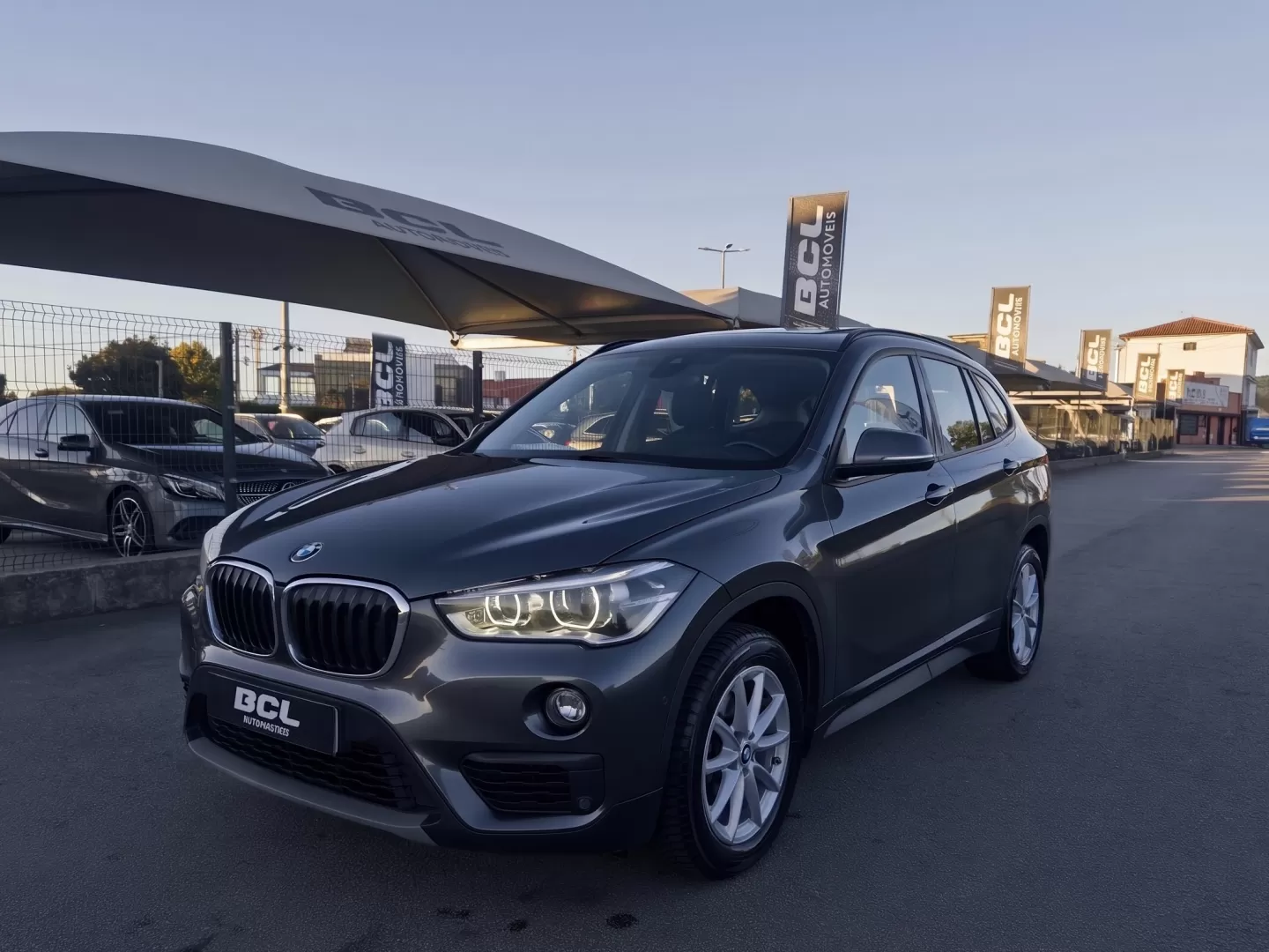 BMW X1 16 d sDrive Line Sport - foto 3