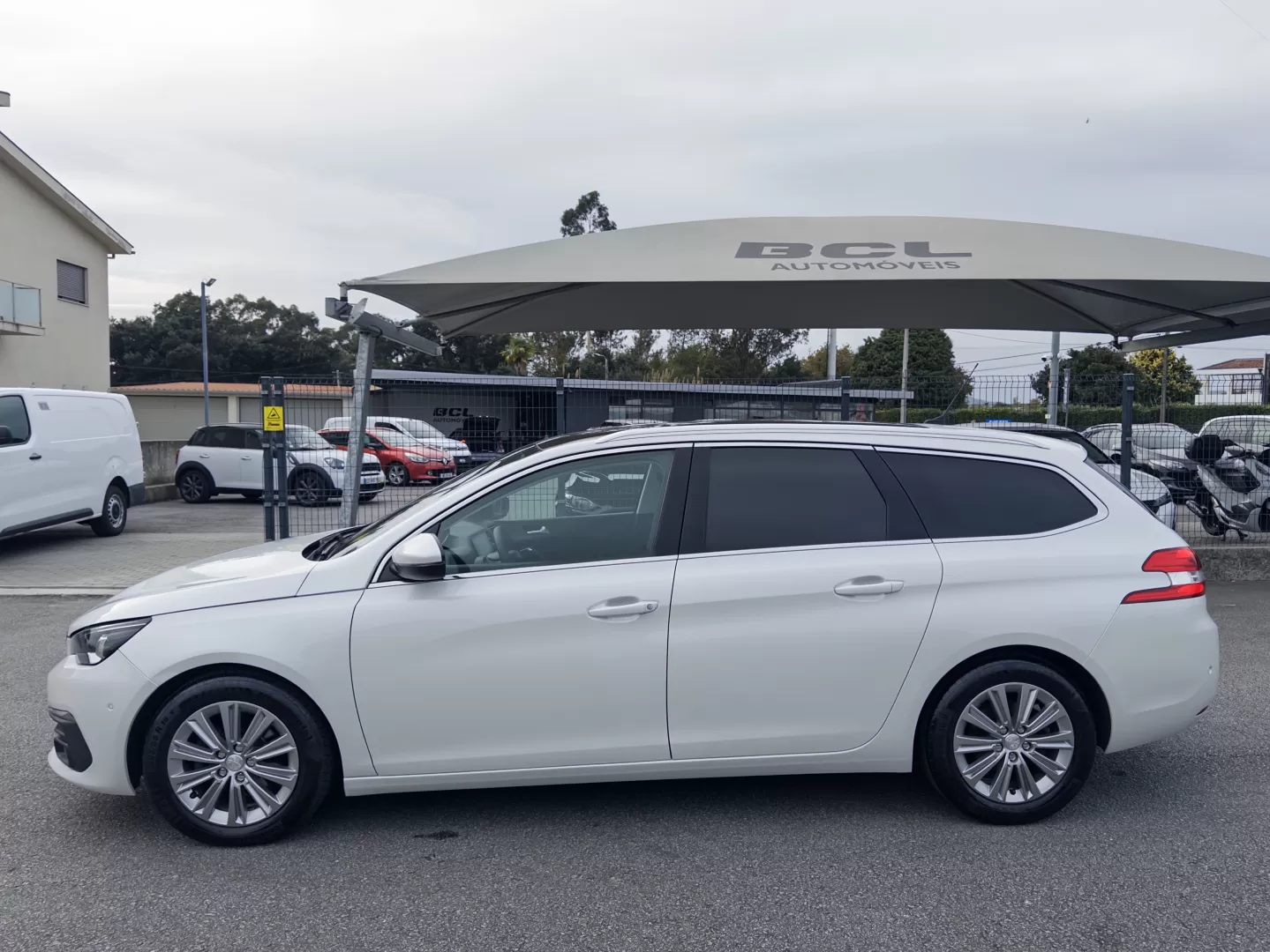 Peugeot 308 SW BlueHDi 120 Stop & Start GT-Line Edition - foto 4