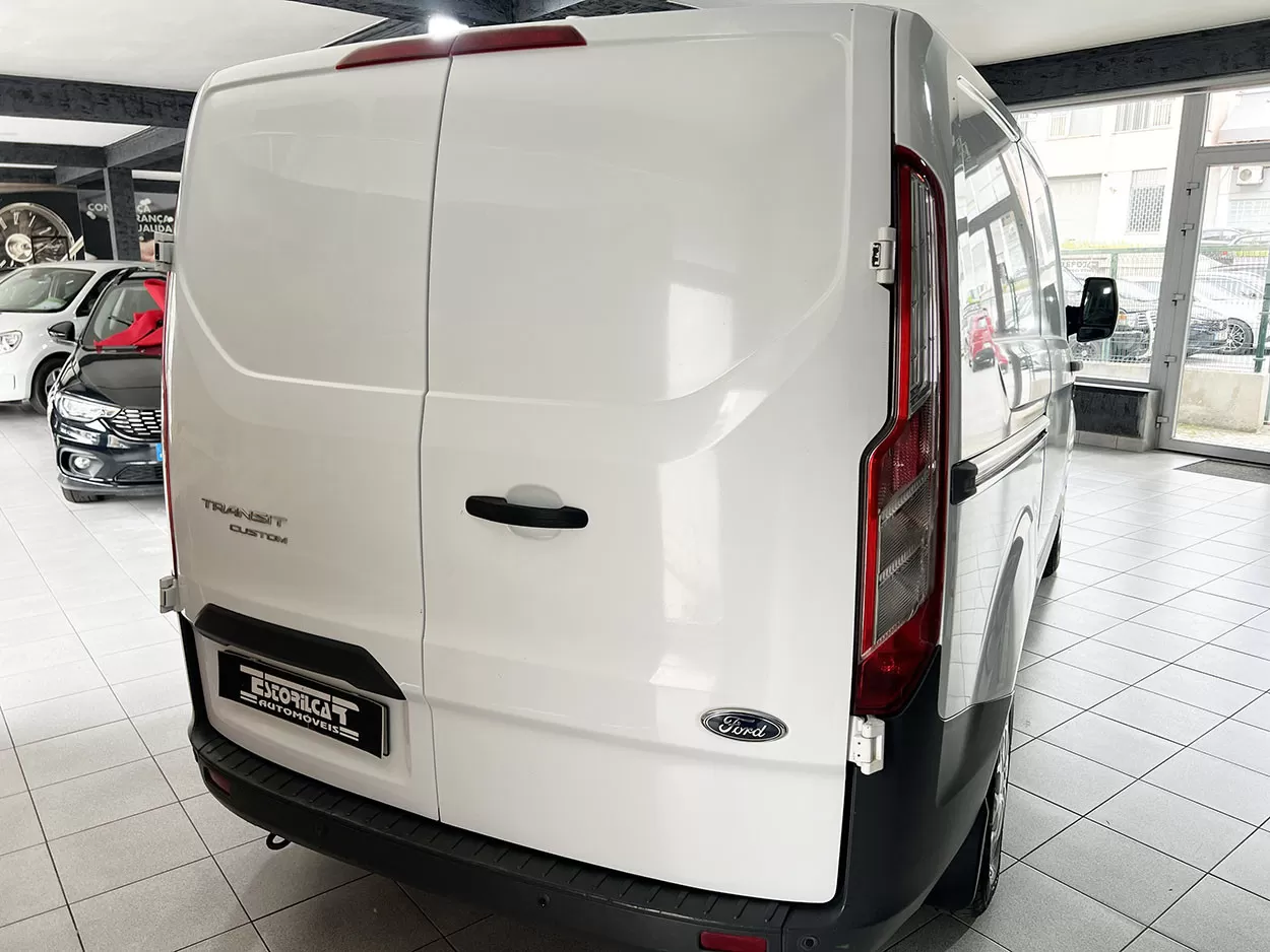 Ford  Transit Custom 2.2 d - foto 4