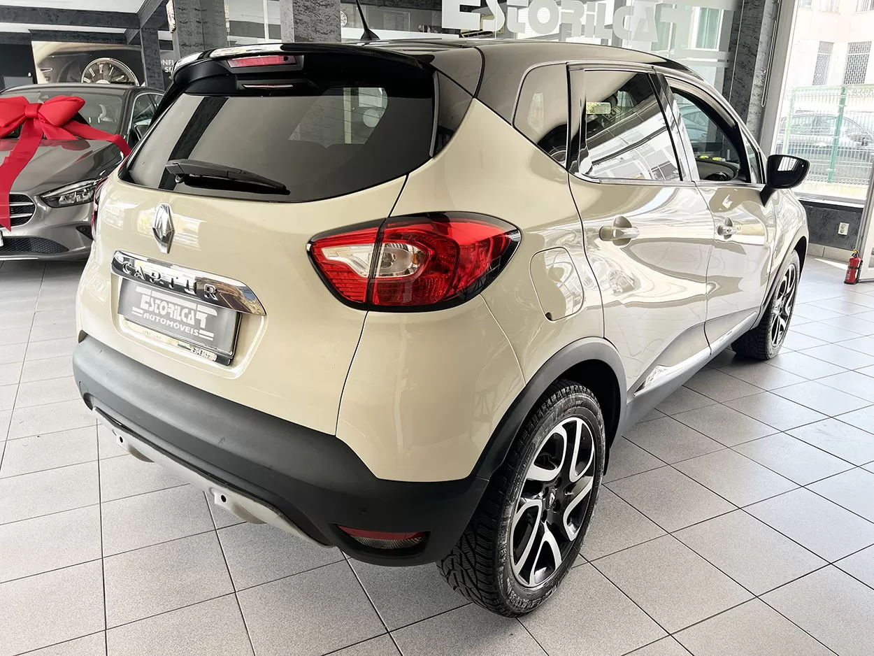 Renault Captur 1.2 TCe Exclusive EDC - foto 4