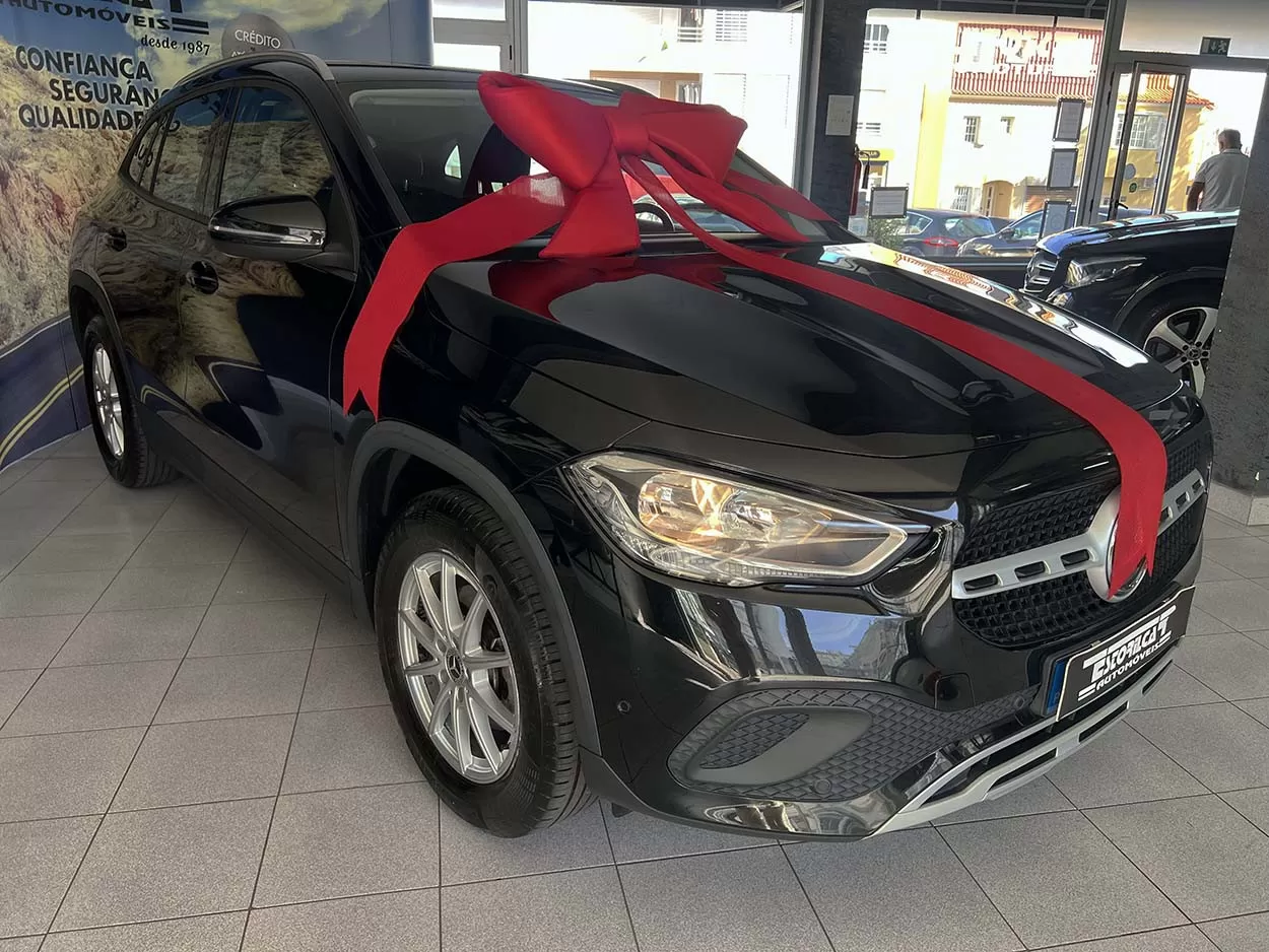 Mercedes-Benz GLA 180 7G-DCT Edition 2021 - foto 2