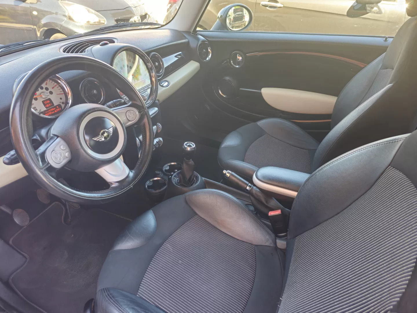 MINI Clubman Cooper D - foto 7