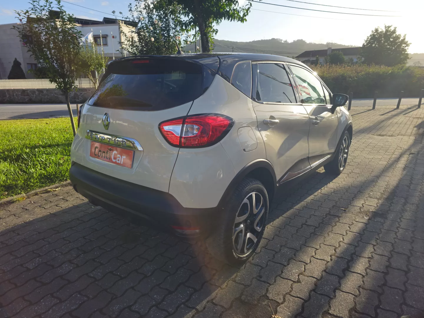 Renault Captur 0.9 TCE - foto 4