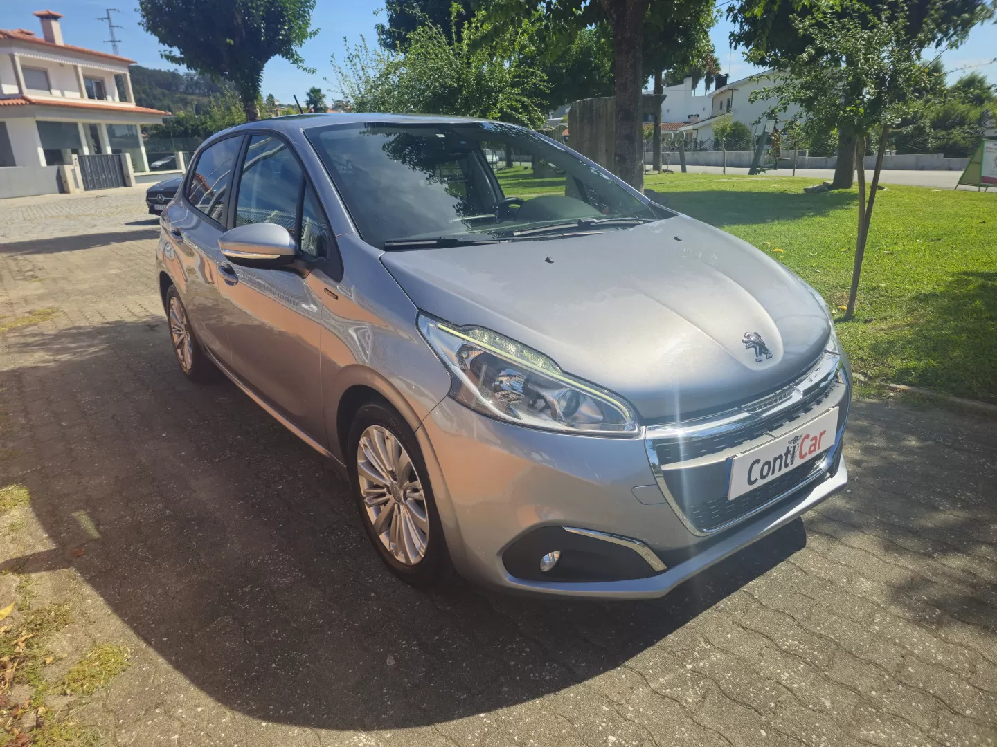 Peugeot 208 1.5 BlueHDi Signature