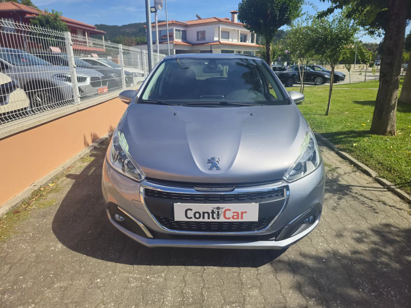 Peugeot 208 1.5 BlueHDi Signature - foto 2