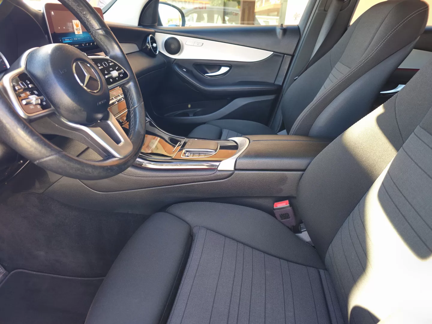 Mercedes-Benz GLC 300 de 4Matic - foto 8