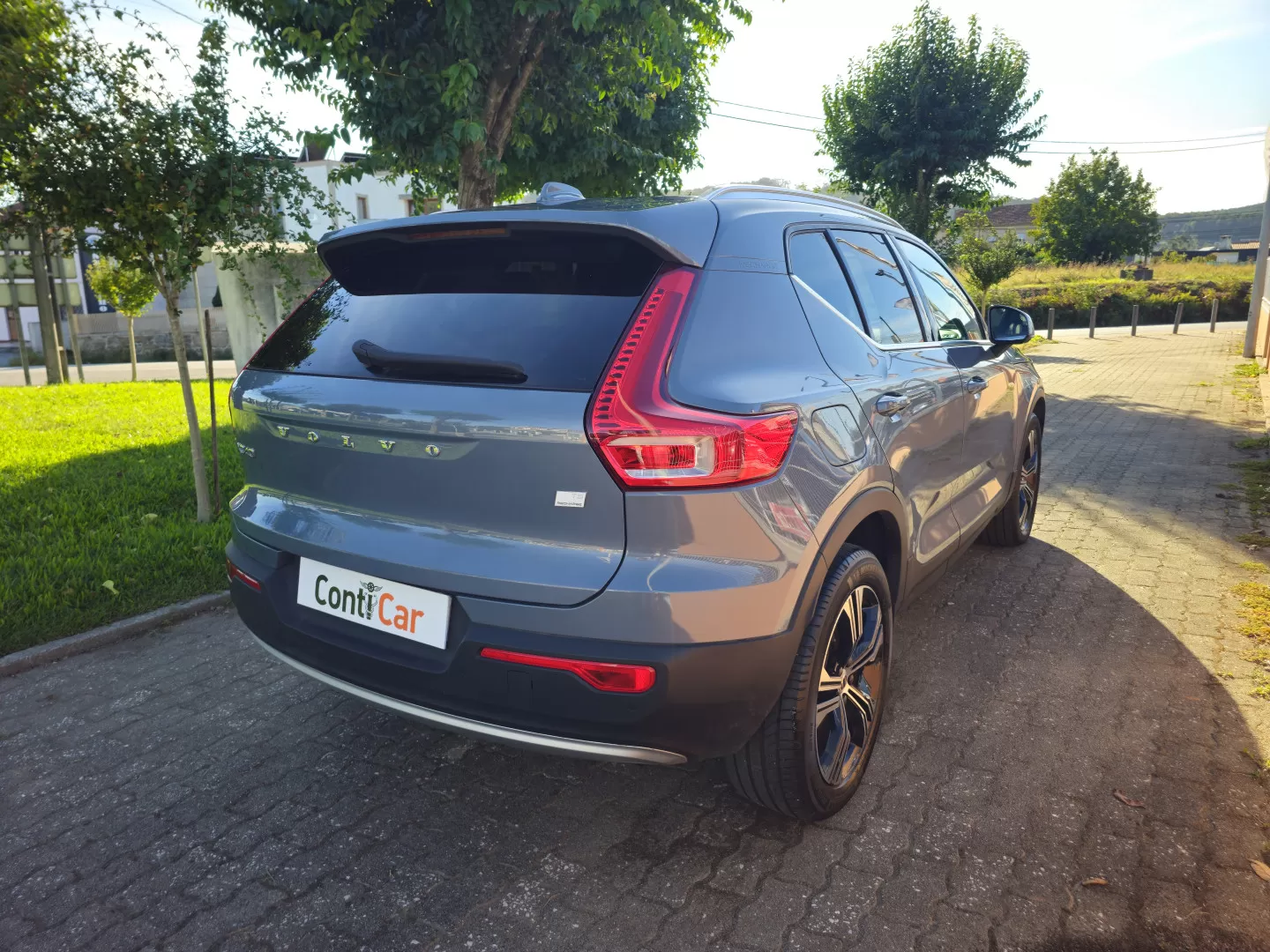 Volvo XC 40 1.5 T5 PHEV Inscription Expression - foto 4