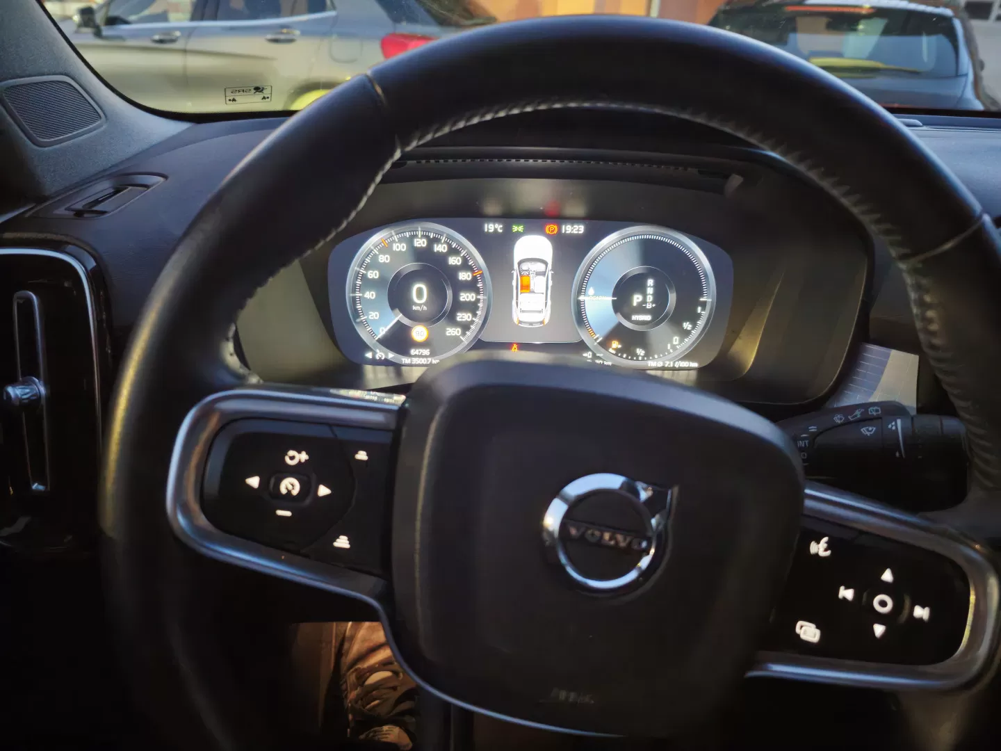Volvo XC 40 1.5 T5 PHEV Inscription Expression - foto 7