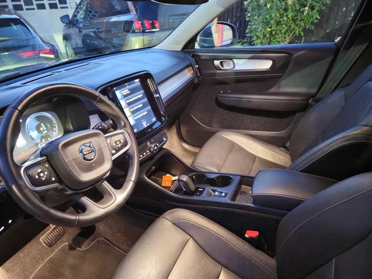 Volvo XC 40 1.5 T5 PHEV Inscription Expression - foto 8