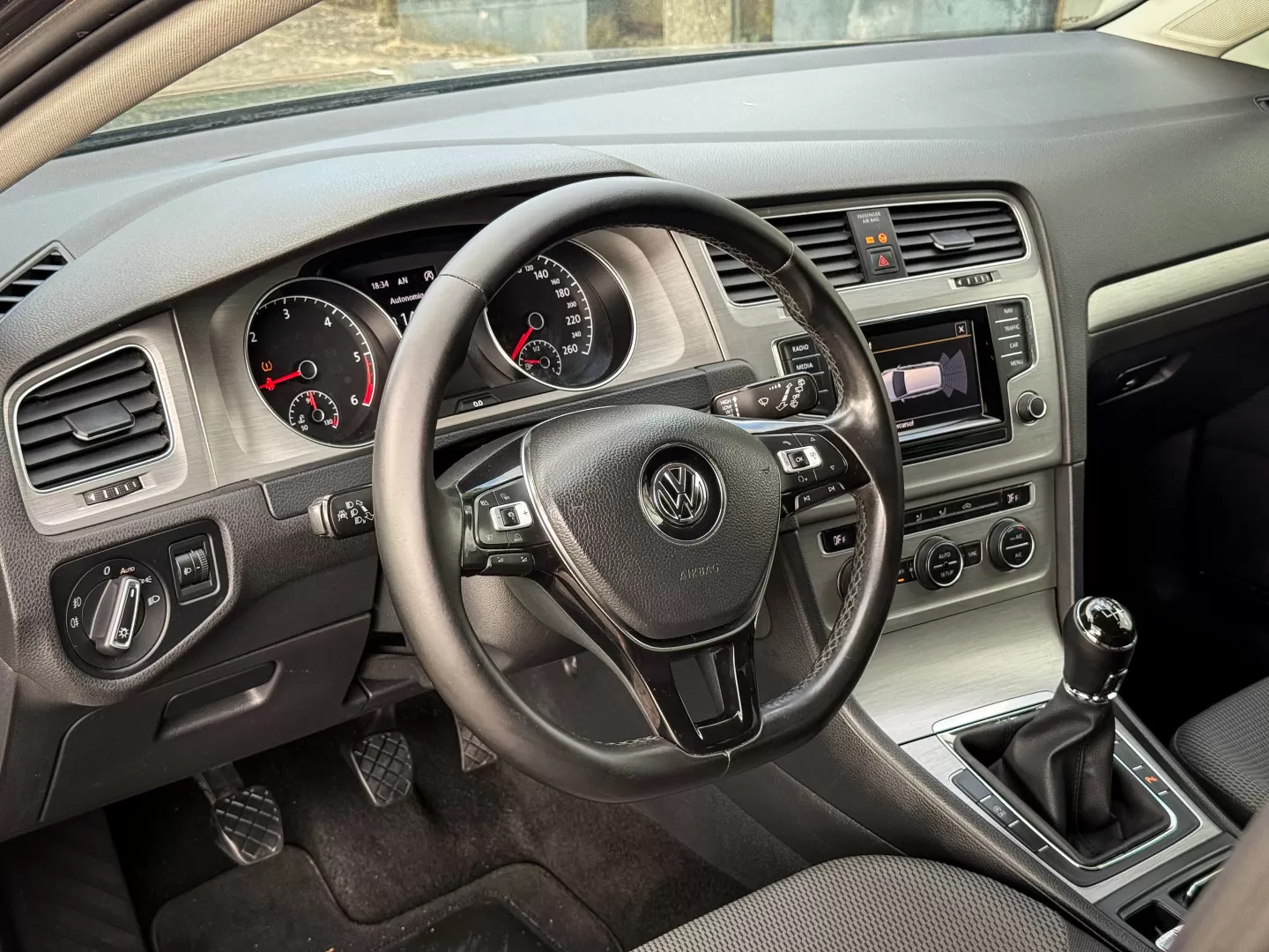 VW Golf Variant 1.6 TDi Highline - foto 4