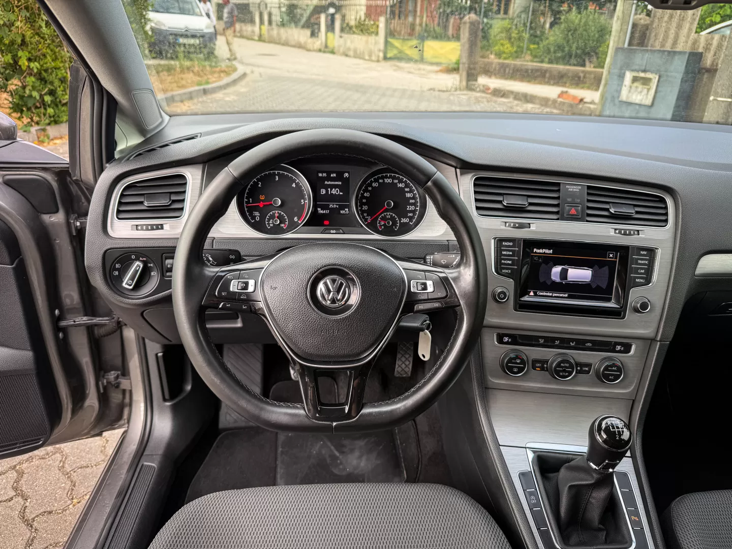 VW Golf Variant 1.6 TDi Highline - foto 5
