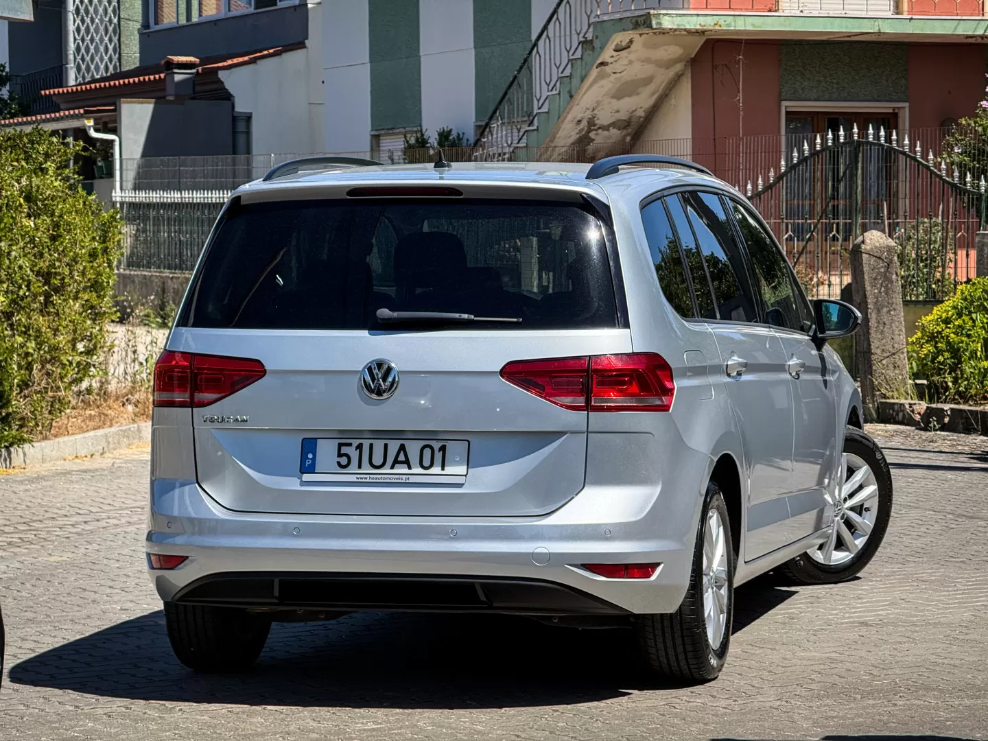 VW Touran 1.6 TDI Confortline - foto 2
