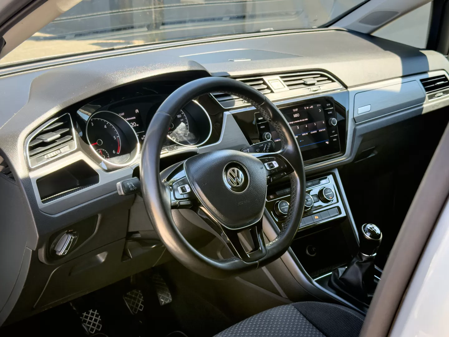 VW Touran 1.6 TDI Confortline - foto 5