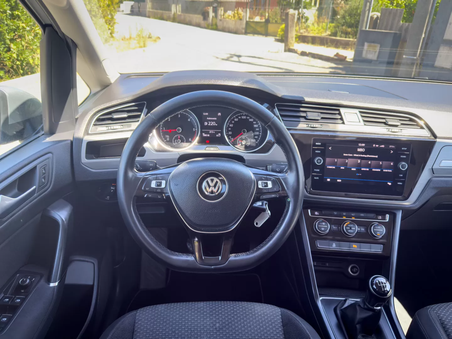 VW Touran 1.6 TDI Confortline - foto 6