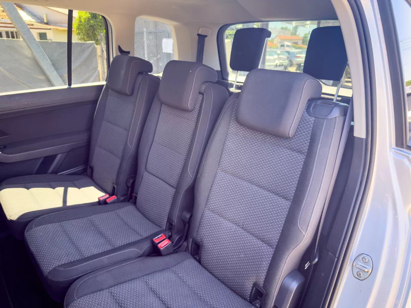 VW Touran 1.6 TDI Confortline - foto 8