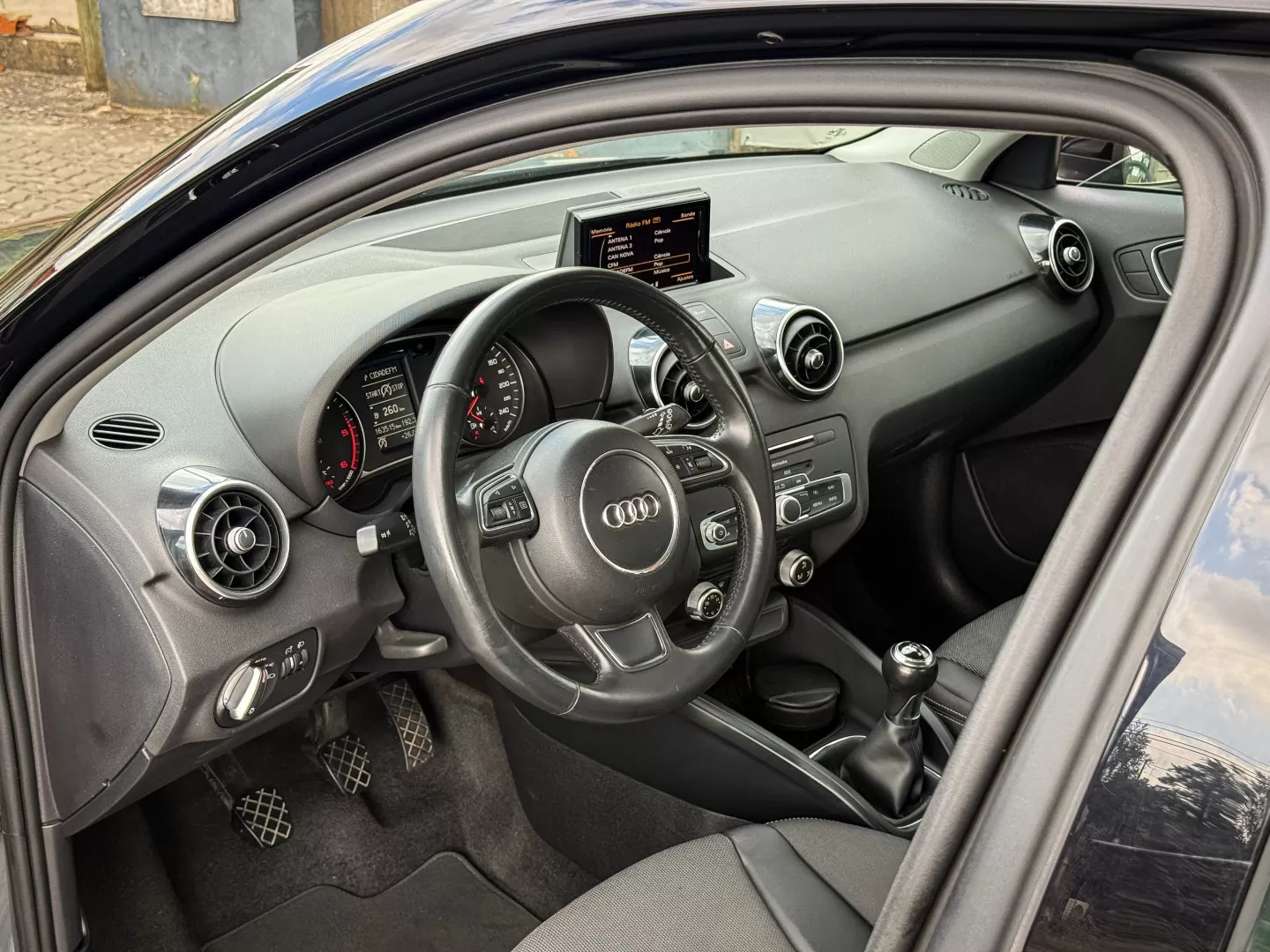 Audi A1 Sportback 1.4 TDI Sport - foto 5