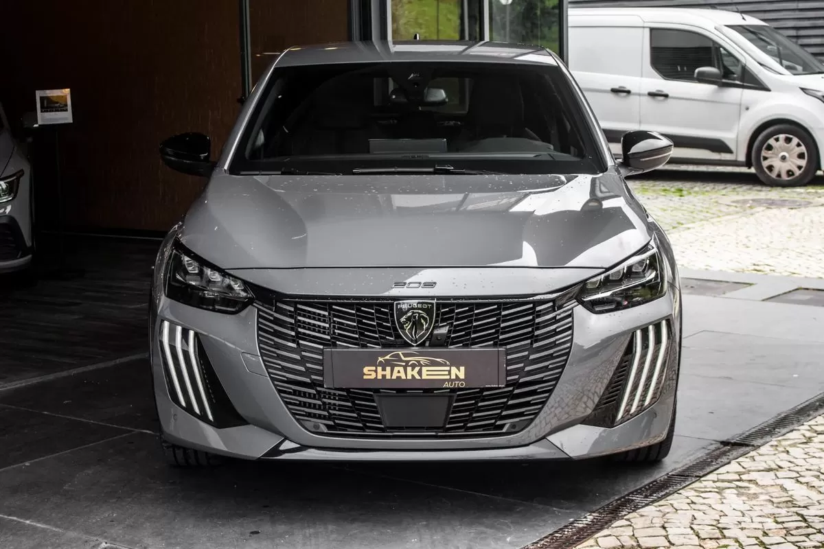 Peugeot 208 1.2 Hybrid GT e-DCS6 - foto 7