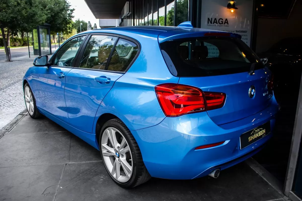 BMW 118  D Aut Luxury Line - foto 3
