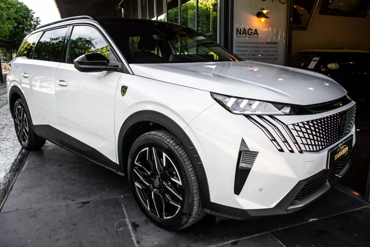 Peugeot 5008  Hybrid 136 E  Dsc6 Gt - foto 6