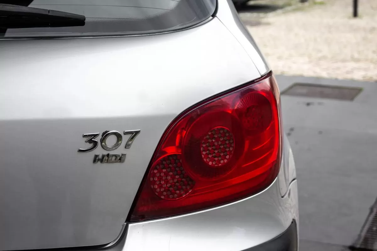Peugeot  307 1.6 HDI - foto 3