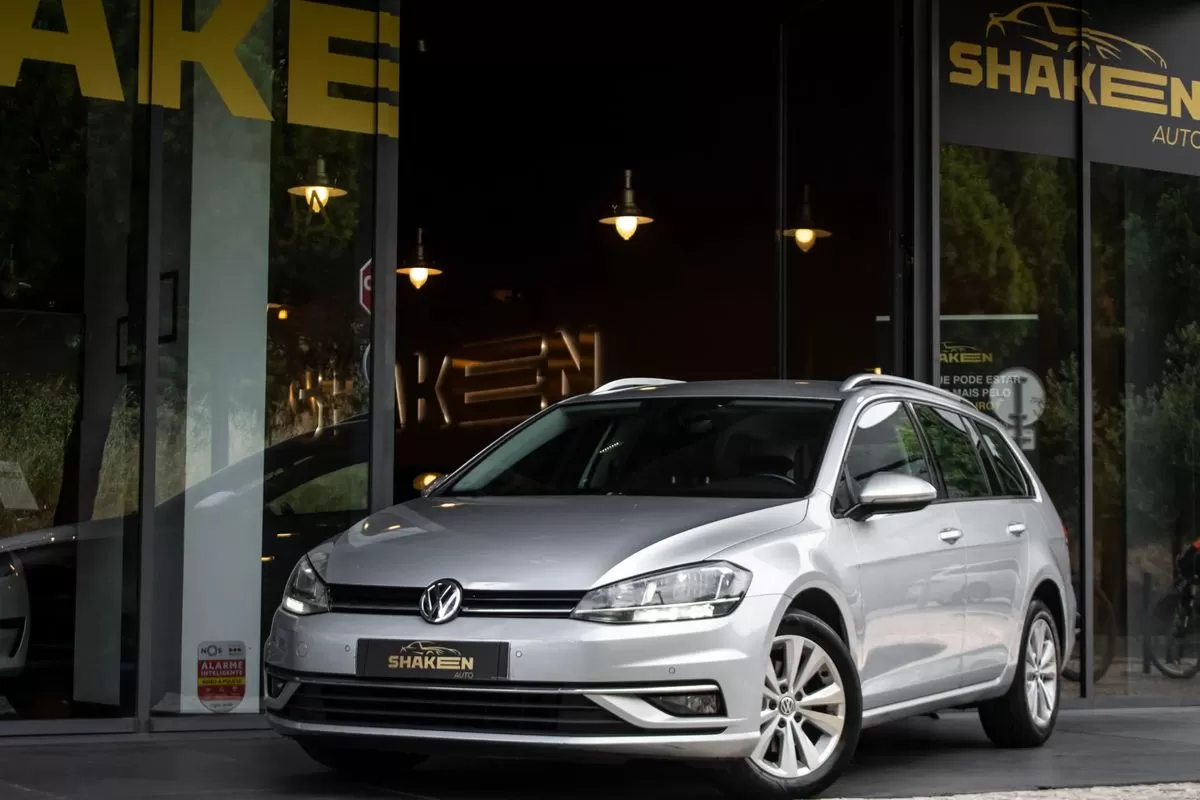 VW Golf Variant  1 6 Tdi Scr Comfortline