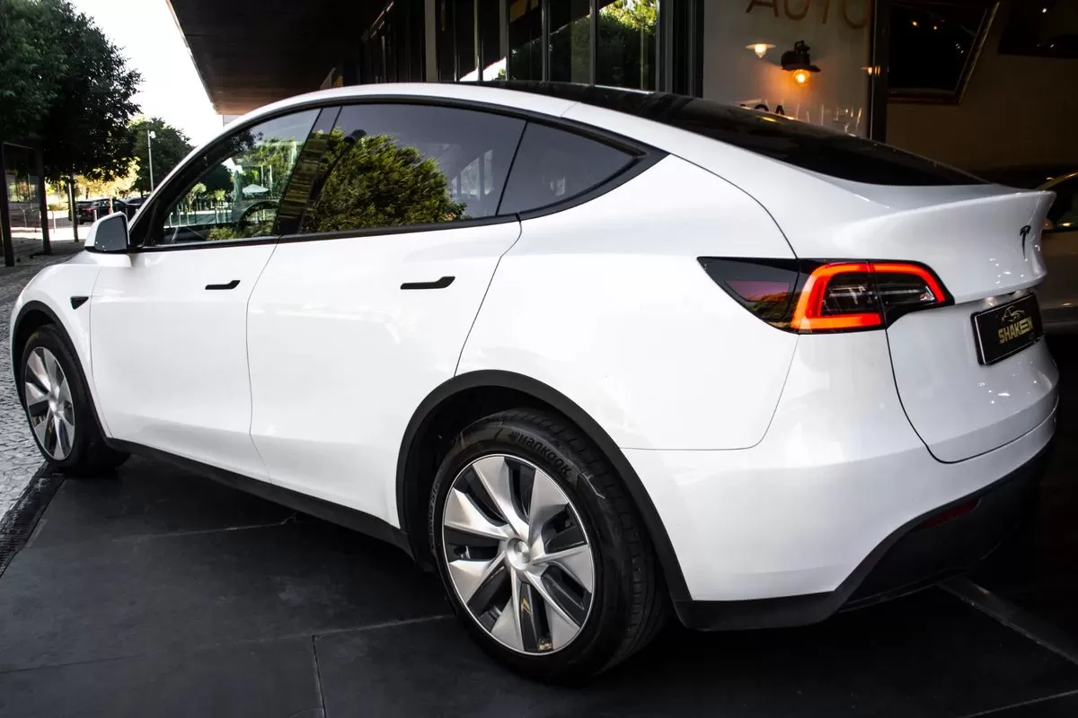 Tesla Model Y Tração Traseira - foto 3